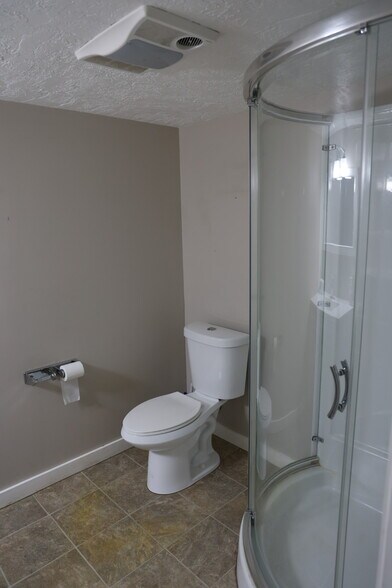 More Photos Of 807 NH-3A, Bow Light Manufacturing For Sale