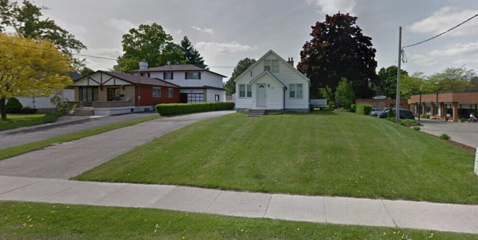 More Photos Of 142 Fergus Av, Kitchener Land For Sale