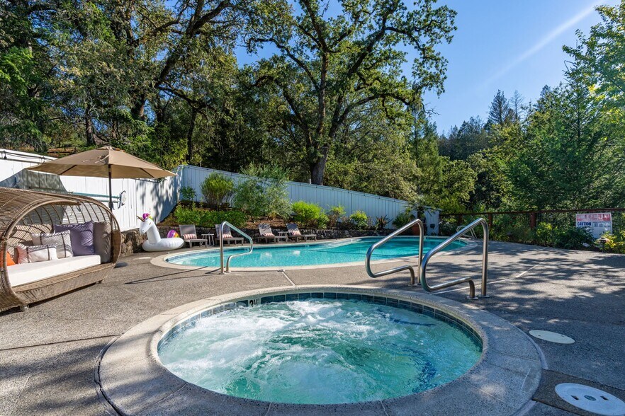 More Photos Of 1805 Foothill Blvd, Calistoga Hospitality For Sale