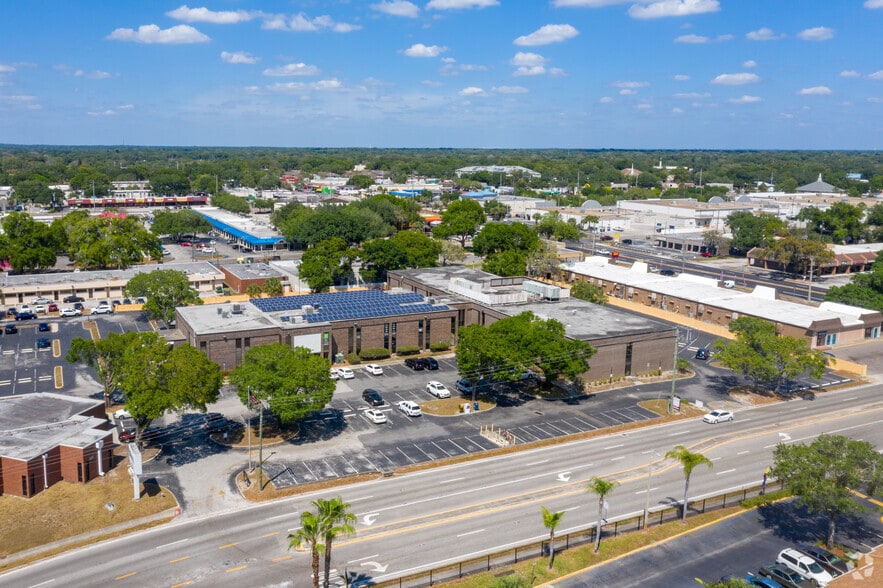 More Photos Of 710 Oakfield Dr, Brandon Office For Lease