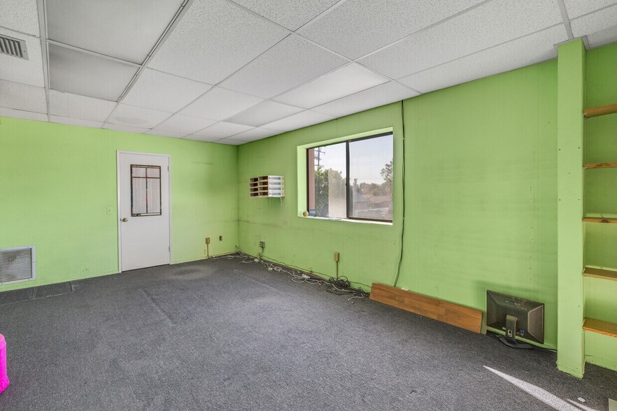 More Photos Of 826 W Santa Anita Ave, San Gabriel Manufacturing For Lease
