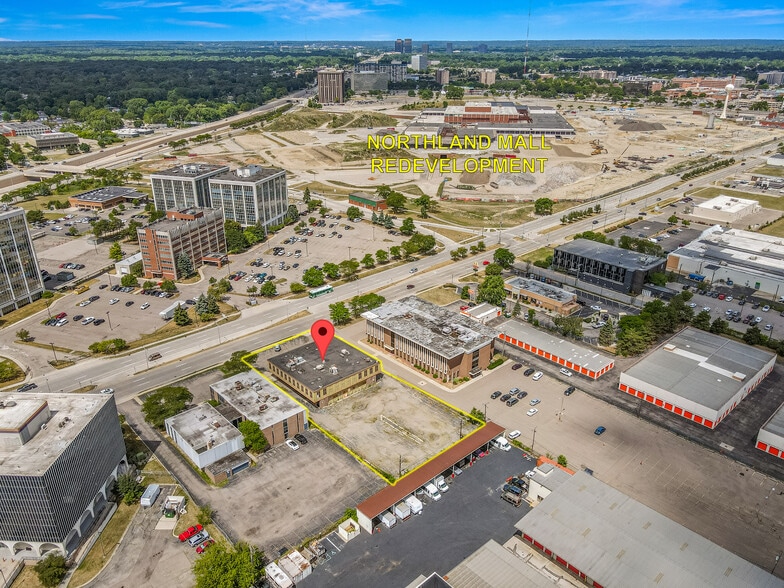 More Photos Of 20800 Greenfield Rd, Oak Park Medical For Sale