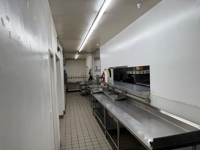 More Photos Of 13526 Central Ave, Chino Restaurant For Sale