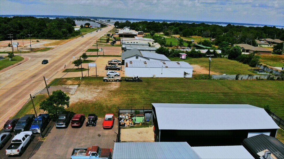 More Photos Of 2618 W Main St, Gun Barrel City Storefront For Sale