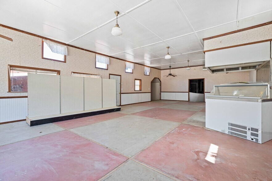 More Photos Of 30025 Yosemite Blvd, La Grange General Retail For Sale