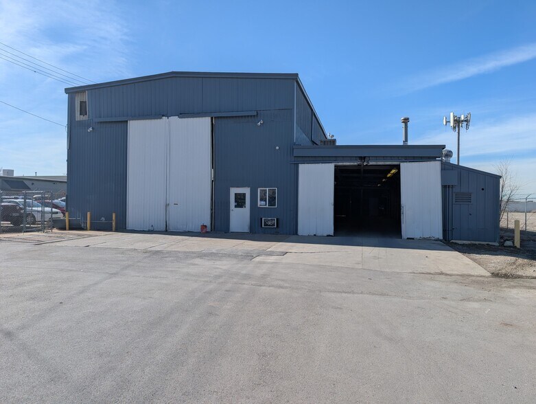Primary Photo Of 762 S Redwood Rd, Salt Lake City Warehouse For Lease