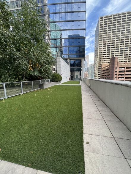 More Photos Of 210 N Wells St, Chicago Apartments For Lease