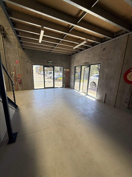 More Photos Of 11 Bergin St, Gerringong Warehouse For Lease