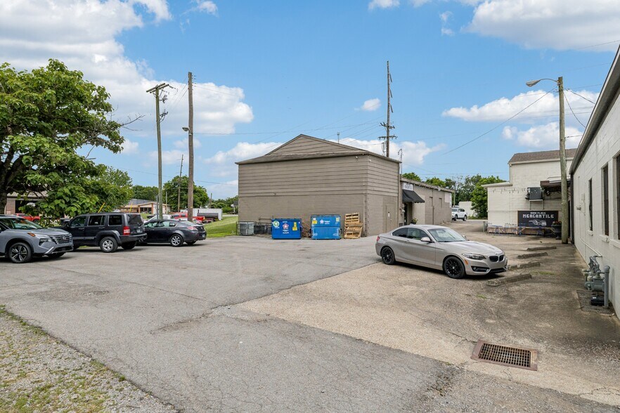 More Photos Of 134 S Main St, Goodlettsville Freestanding For Sale