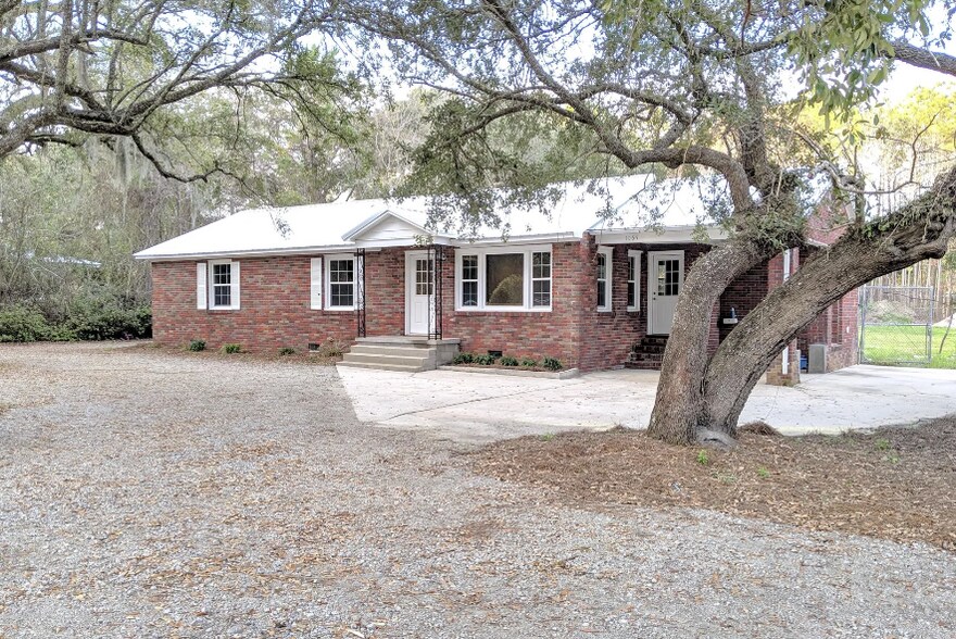 Primary Photo Of 1064 Clements Ferry Rd, Cainhoy Office Residential For Lease