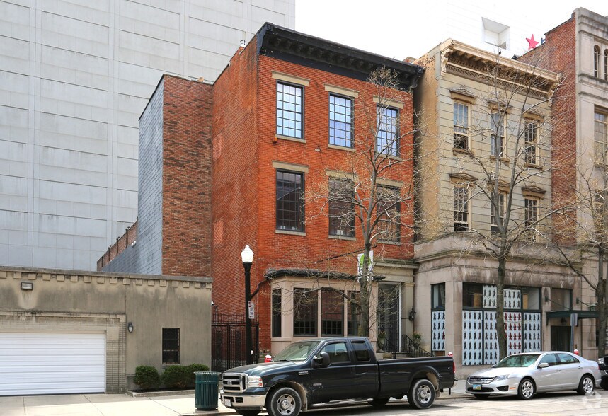 More Photos Of 19 E 8th St, Cincinnati Office For Sale