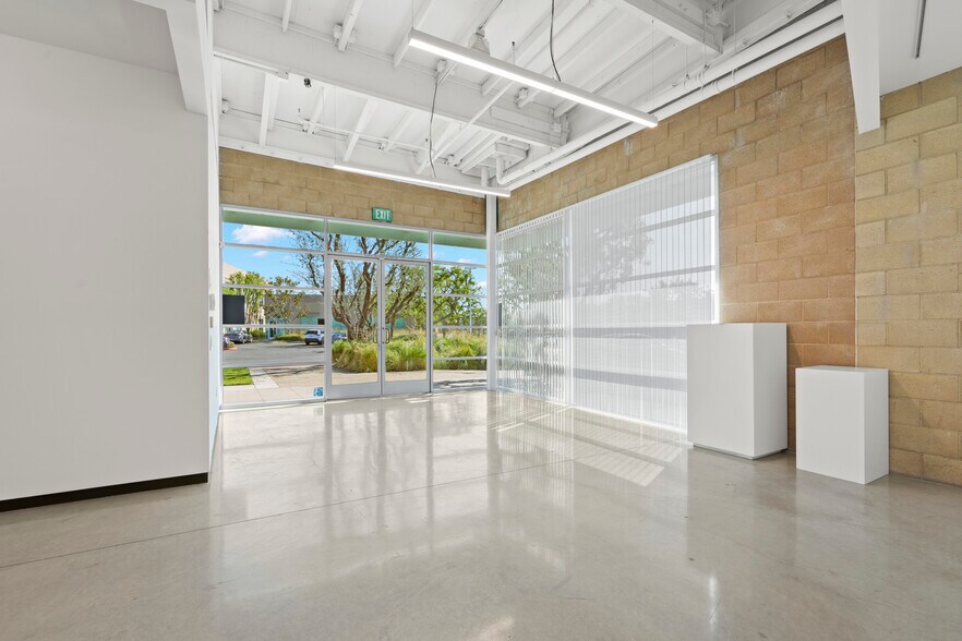 More Photos Of 8801 Research Dr, Irvine Loft Creative Space For Lease