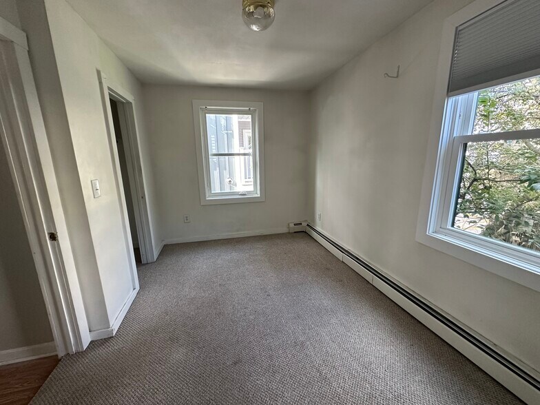 More Photos Of 69 Newbury St, Portland Storefront Retail Residential For Sale