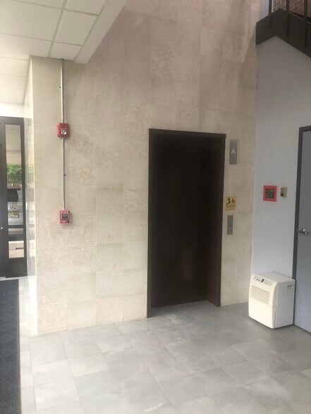 More Photos Of 145 Cedar Ln, Englewood Office For Sale