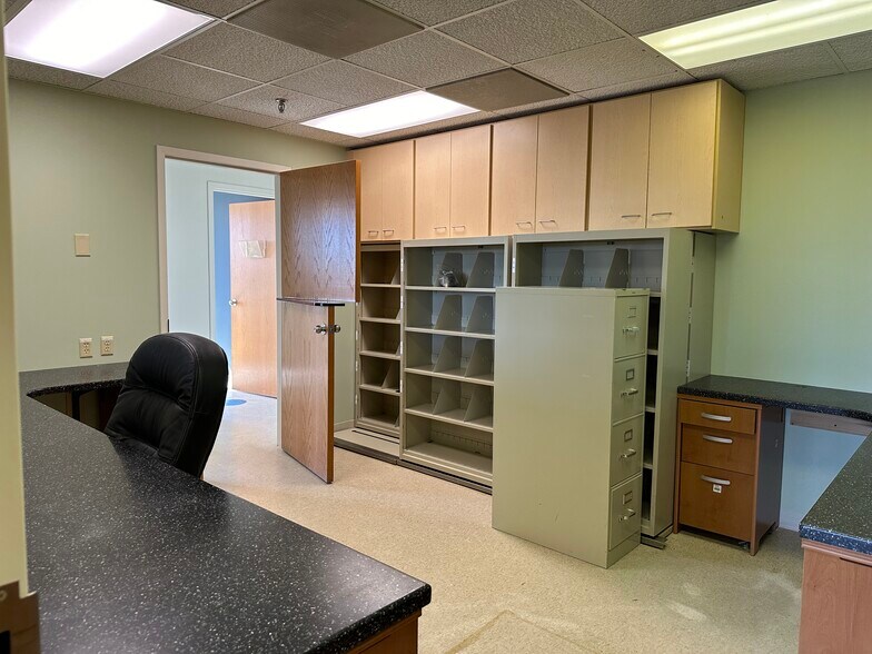 More Photos Of 133 Old Road to Nine Acre Cor, Concord Hospital For Sale