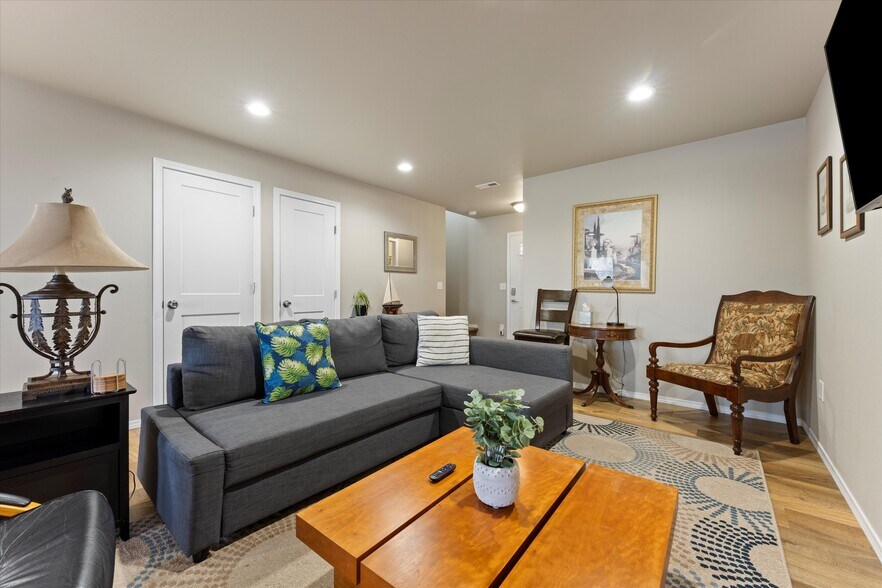 More Photos Of 2729 W Marina Dr, Moses Lake Apartments For Sale