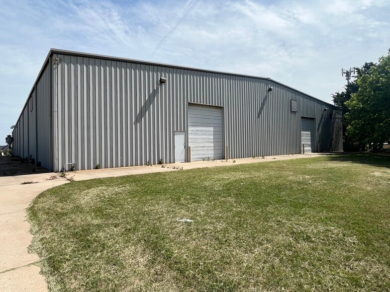 More Photos Of 6625 W Wilshire Blvd, Oklahoma City Manufacturing For Lease