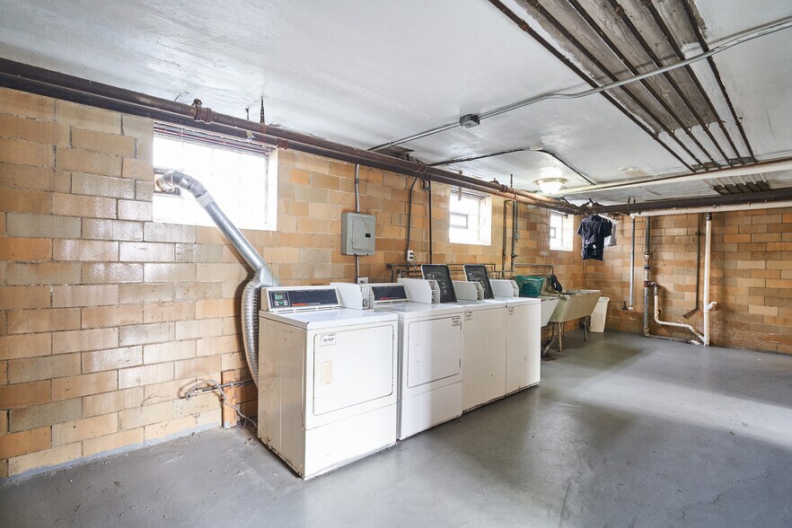 More Photos Of 1581-1589 Coventry Rd, Cleveland Multifamily For Sale