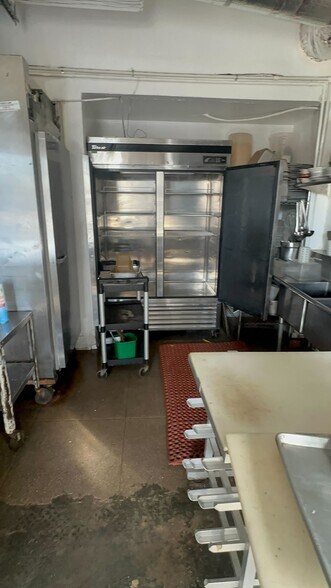 More Photos Of 3301-3311 Motor Ave, Los Angeles Apartments For Lease