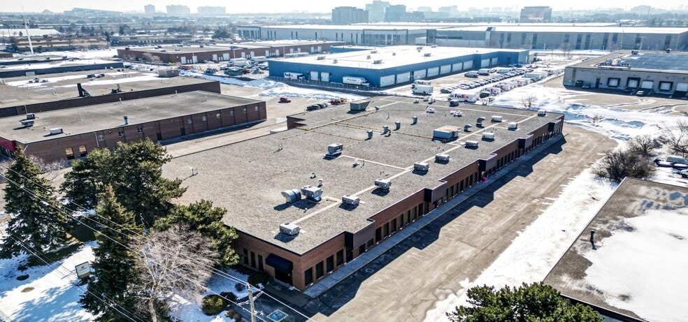 More Photos Of 75 Denison St, Markham Service For Lease