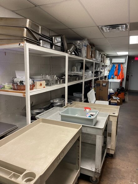 More Photos Of 109-111 S Main St, Irving Restaurant For Sale