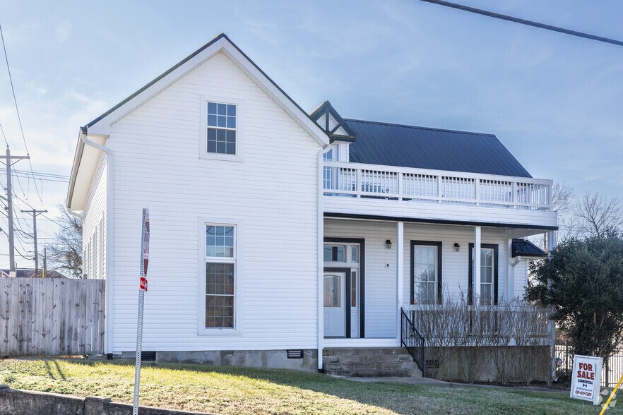 Primary Photo Of 748 Main St, Clarksville Flex For Sale