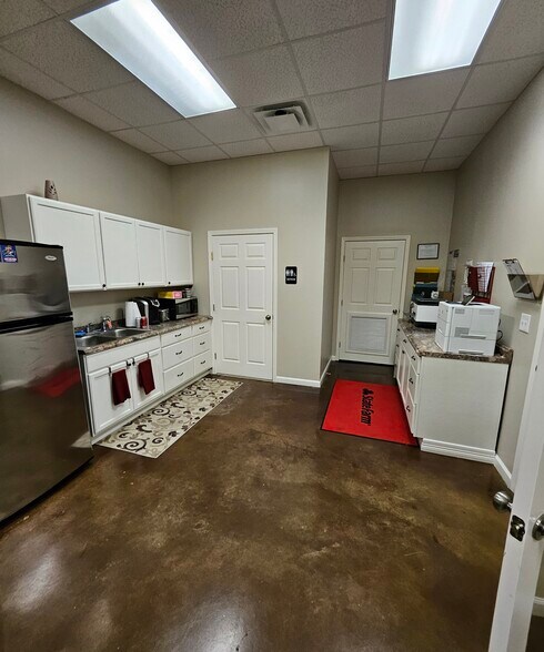 More Photos Of 469 Fm 1488 Rd, Conroe Storefront For Lease