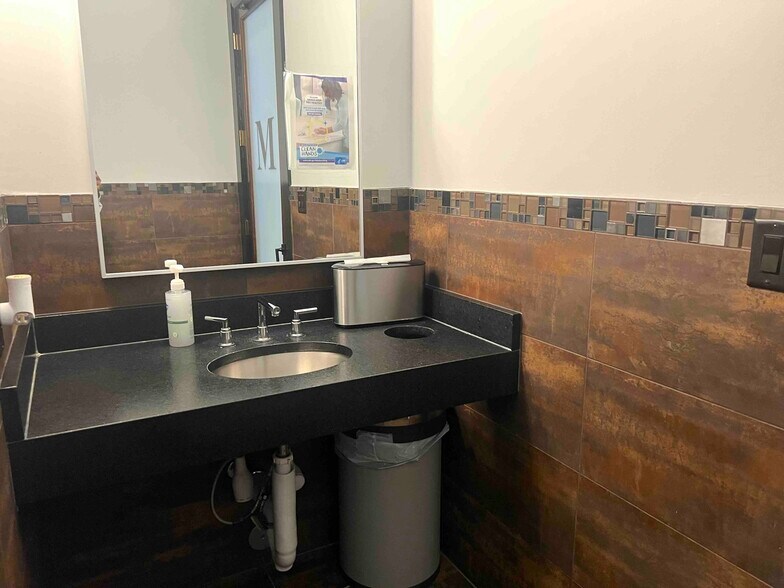 More Photos Of 8501 Wade Blvd, Frisco Medical For Sale