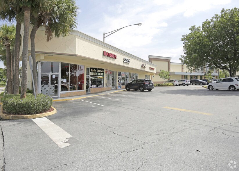 More Photos Of 705-761 NE 167th St, Miami Unknown For Lease