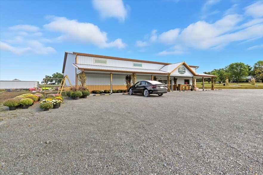 More Photos Of 105 N Broadway St, Syracuse Freestanding For Sale