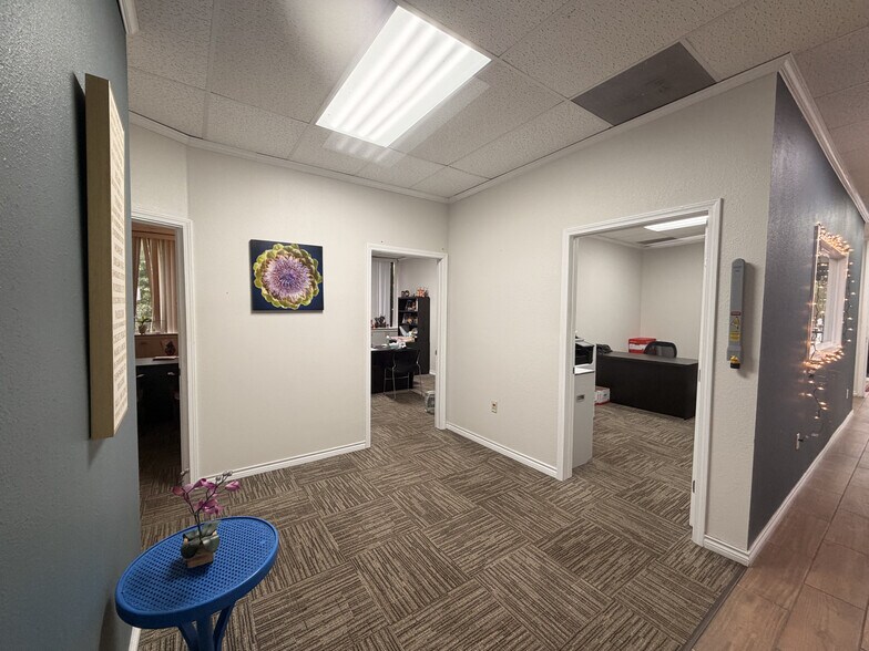 More Photos Of 10924 Vance Jackson Rd, San Antonio Medical For Lease