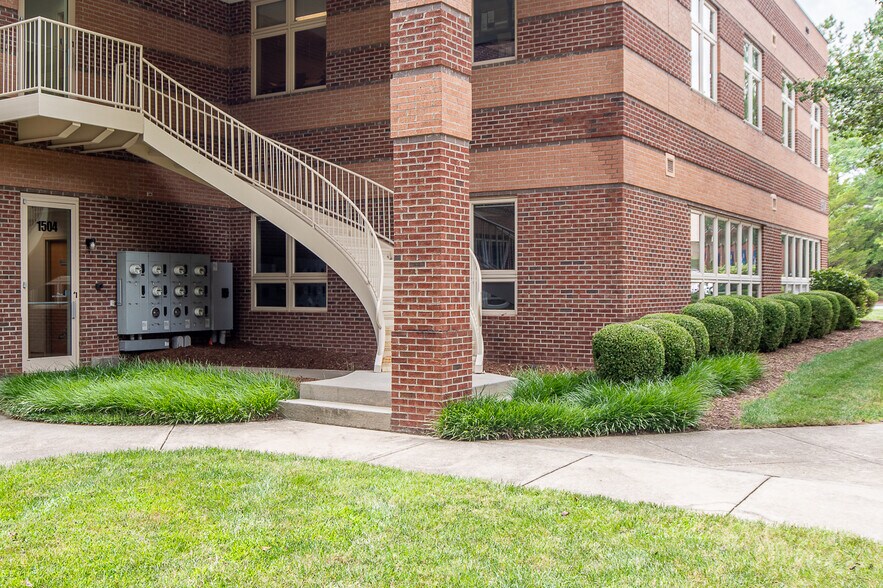 More Photos Of 1504 E Franklin St, Chapel Hill Medical For Lease