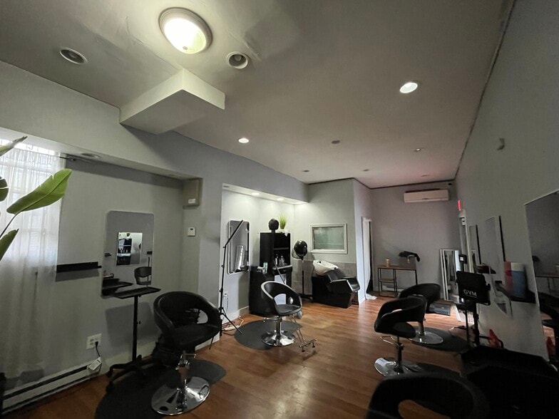 More Photos Of 1009 N Marshall St, Philadelphia Storefront For Lease