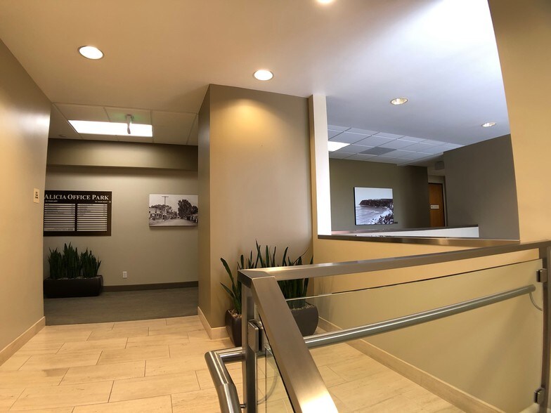 More Photos Of 25201 Paseo de Alicia, Laguna Hills Office For Lease