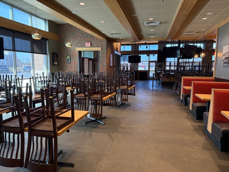 More Photos Of 8383 N Booth Ave, Kansas City Unknown For Lease