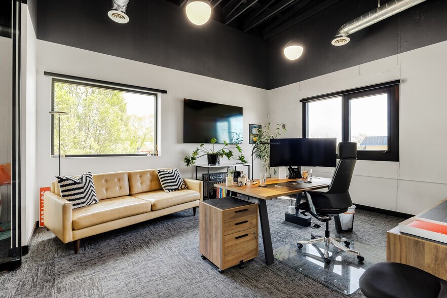 More Photos Of 2192 W College Ave, Englewood Warehouse For Sale