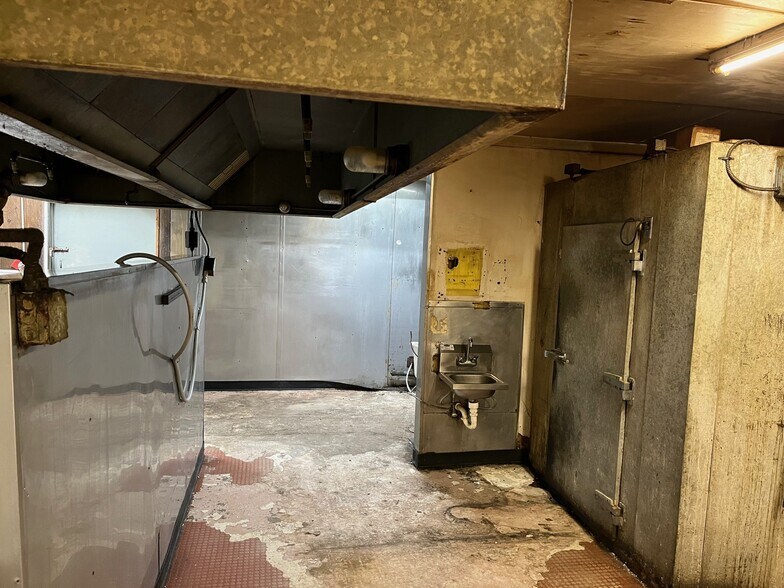 More Photos Of 20 N Main St, Honeoye Falls Restaurant For Sale