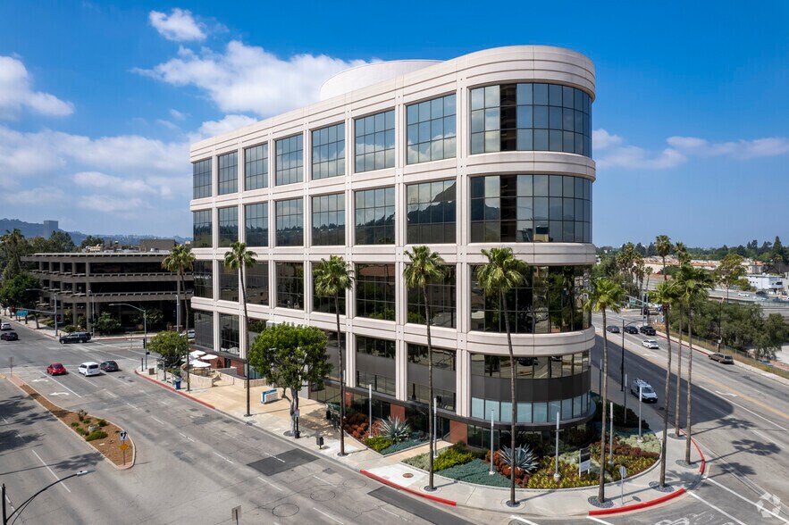 Primary Photo Of 3601 W Olive Ave, Burbank Office For Lease
