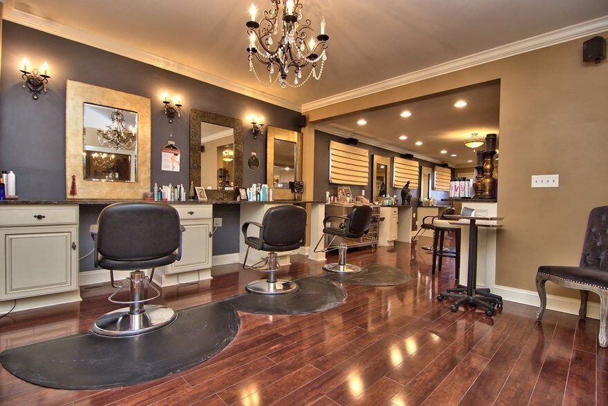 More Photos Of 924 S Main Ave, Scranton General Retail For Sale