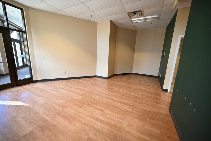 More Photos Of 351 E Main St, Sun Prairie Apartments For Lease