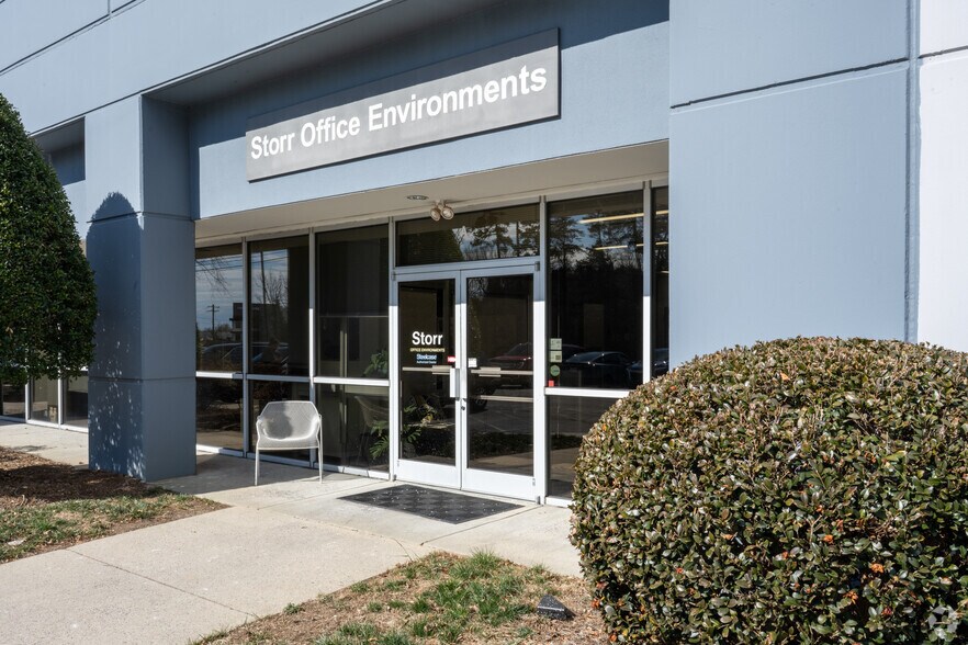 More Photos Of 488 Gallimore Dairy Rd, Greensboro Unknown For Lease