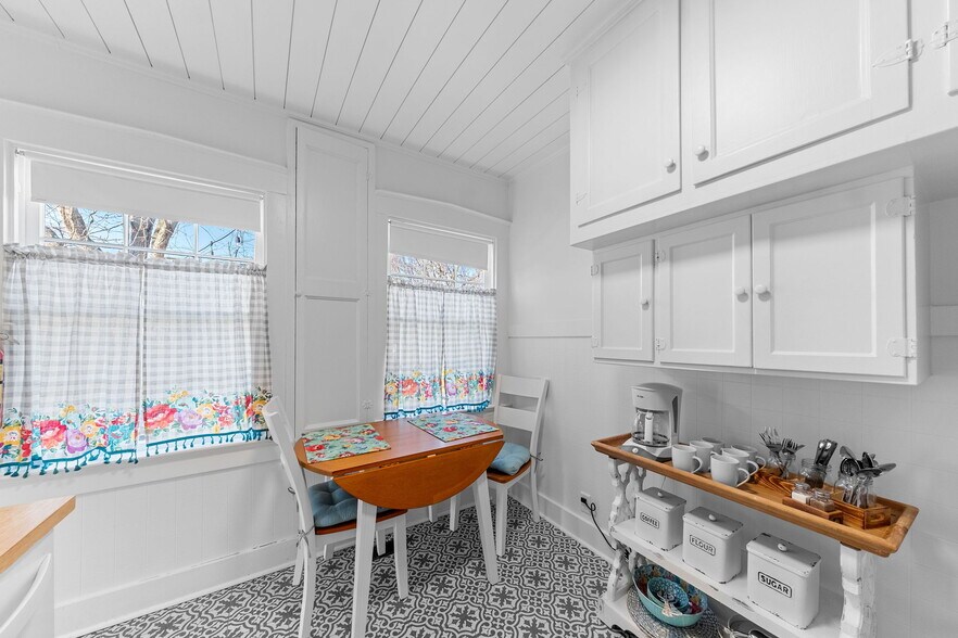 More Photos Of 233 Jackson St, Augusta Specialty For Sale