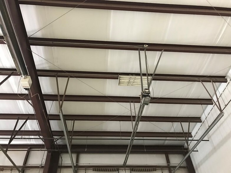 More Photos Of 250 Solo Rd, Odessa Warehouse For Lease