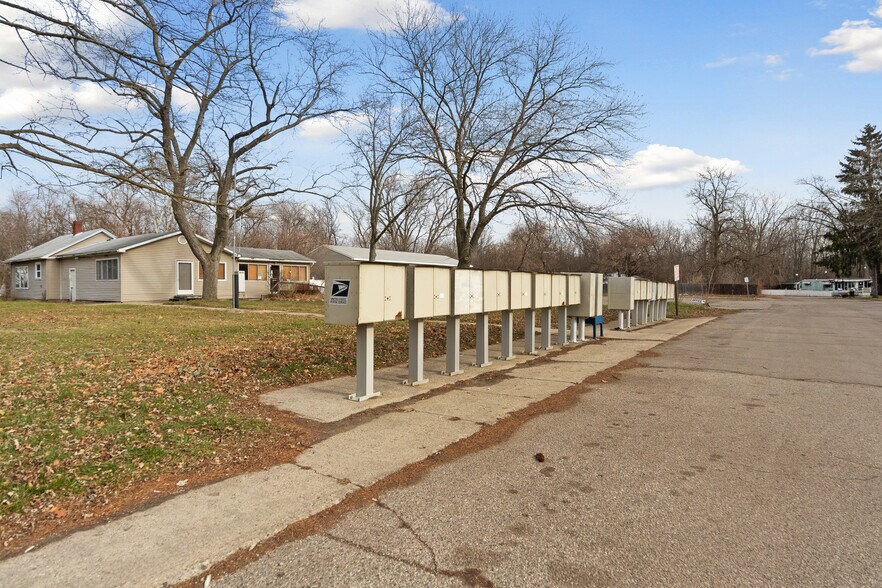 More Photos Of 1806 E Webster Rd, Flint Manufactured Housing Mobile Home Park For Sale