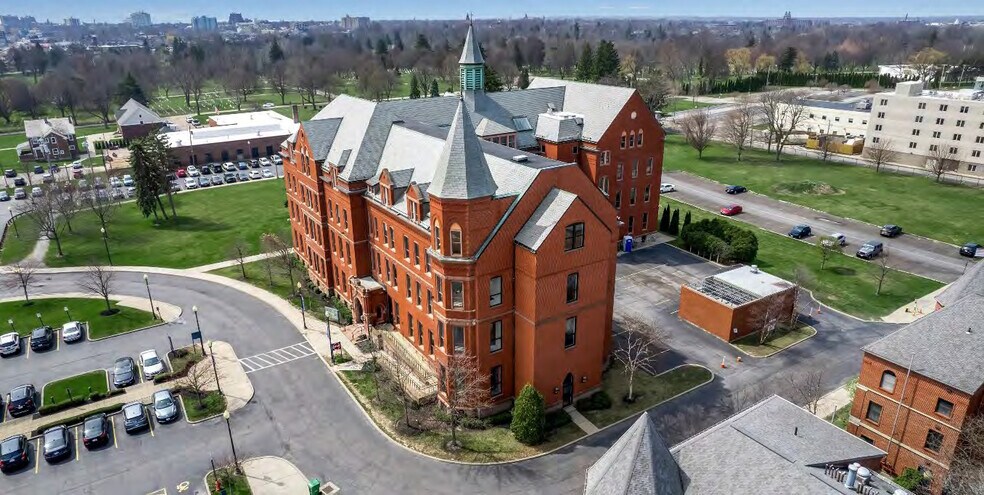 More Photos Of 2048 Main St, Buffalo Office For Sale