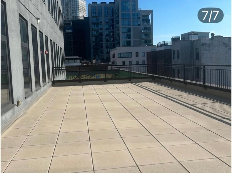 More Photos Of 11-20 46th Rd, Long Island City Loft Creative Space For Lease