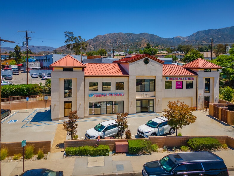 More Photos Of 7335-7341 Foothill Blvd, Tujunga Light Manufacturing For Sale