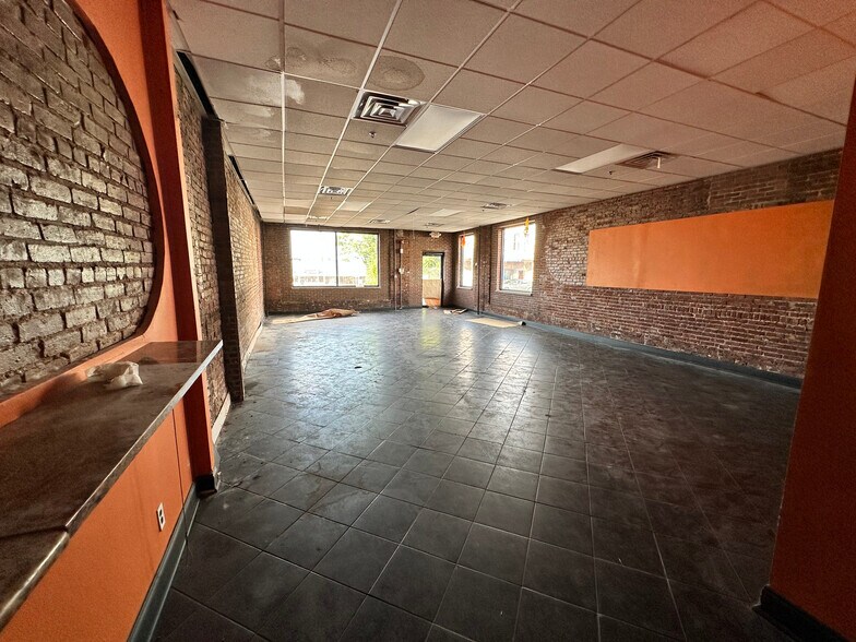 More Photos Of 503 Van Houten Ave, Passaic Restaurant For Lease