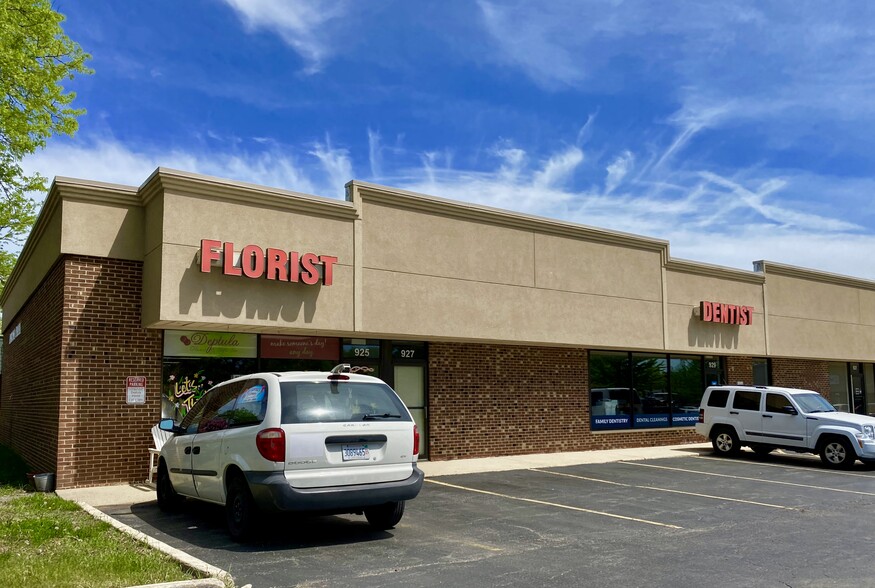 More Photos Of 901-955 W Wise Rd, Schaumburg Unknown For Lease