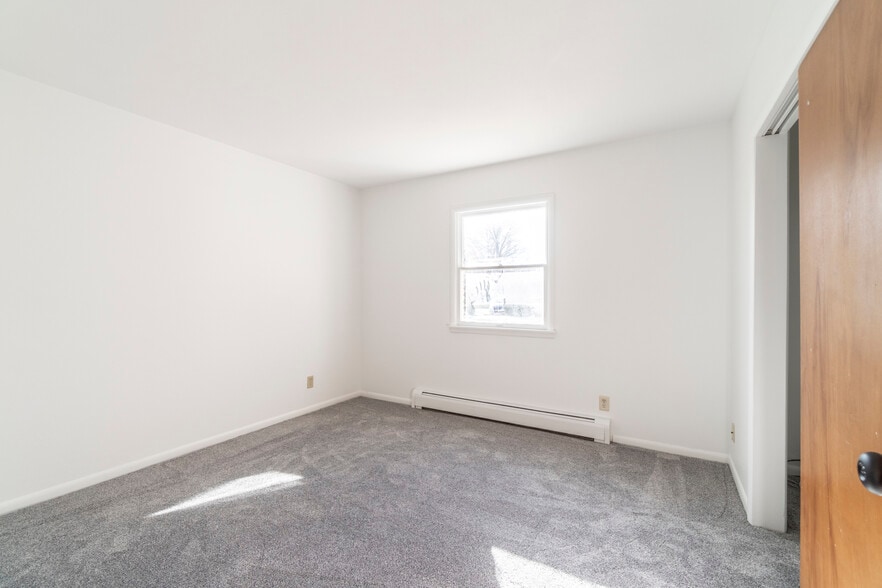 More Photos Of 19022 4th St, New Paris Apartments For Sale